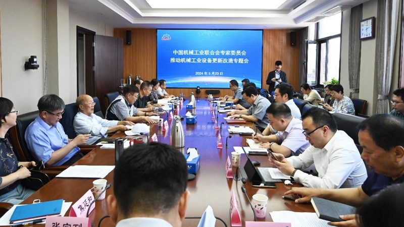 学徒工缺口背后：注塑机维修的入行门槛与成长路径